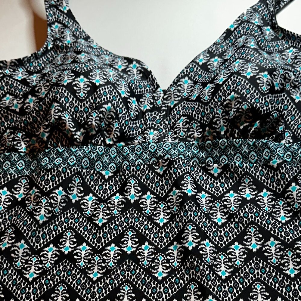 Women's Christina Black with White & Blue Pattern Tankini Swim Wear Size xxl NWT